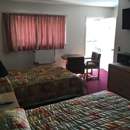 Oceanic Inn
